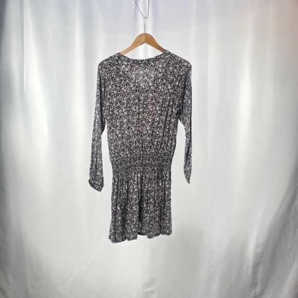 Knot Sisters Long Sleeve Floral V Neck Mini Dress in Black Tan Size Medium - Picture 5 of 9